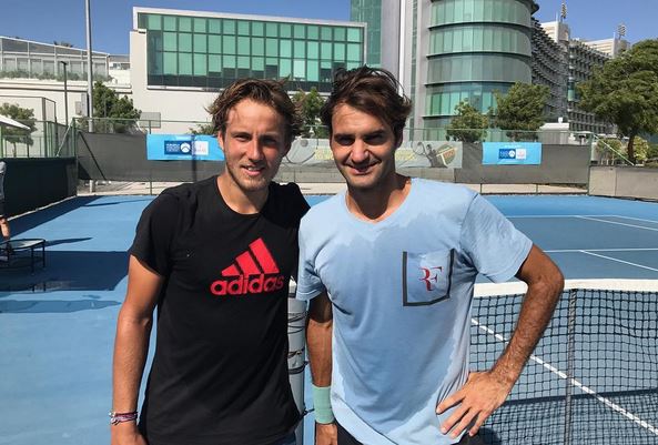 Federer and Pouille Working out in Dubai  