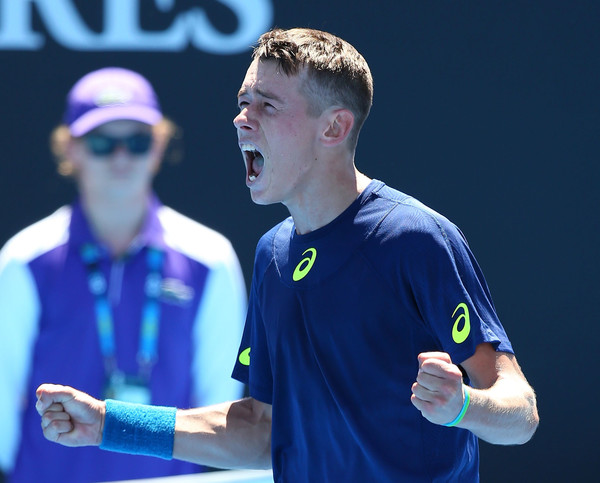 De Minaur claims his first major victory  