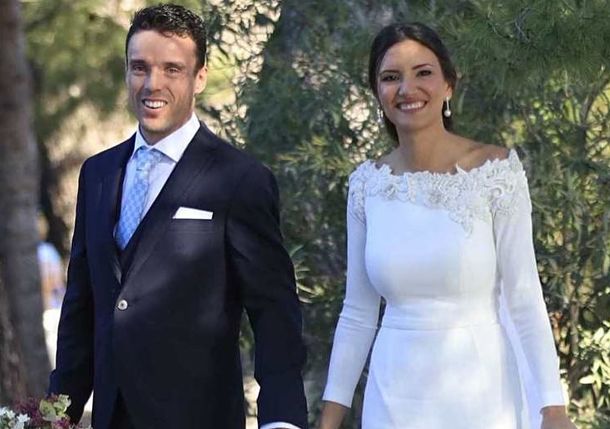Roberto Bautista Agut Marries Longtime Fiance in Spain 