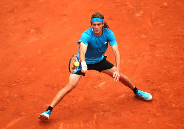 Mad to Win: The Tsitsipas Experience Came to Paris and Did Not Disappoint 