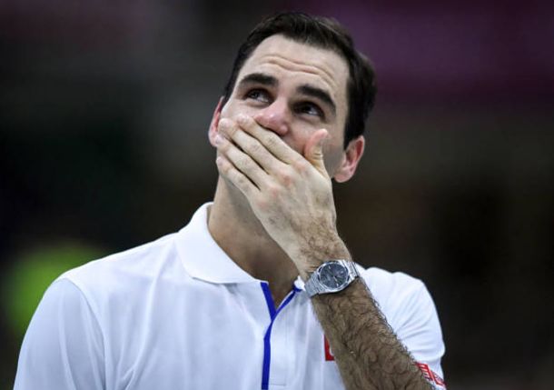 Roger Federer's Teary-Eyed Reaction to Maradona Message 