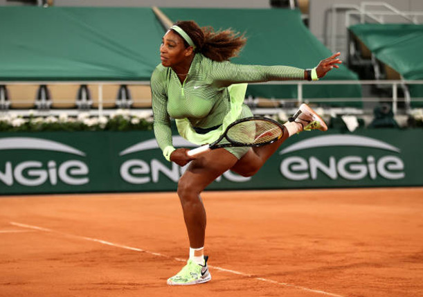 Serena Offers Support for Osaka After RG Opening Round Win 