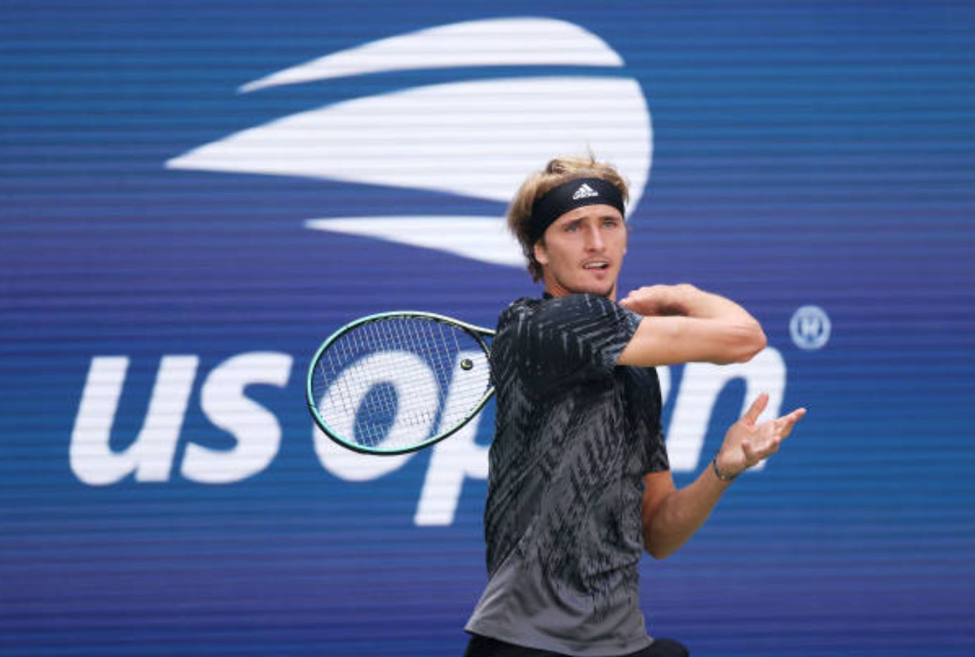 Zverev Stays on Collision Course with Djokovic at US Open  