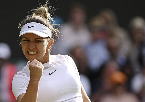 A Stunning Centre Court Return, and an 11th Straight Wimbledon Win, for Halep 
