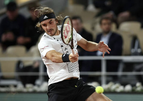 Tsitsipas Battles Back from the Brink to Top Musetti in Paris 