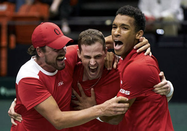 Auger-Aliassime Tops Alcaraz, Canada Defeats Spain at Davis Cup 