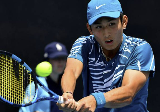 Shang Becomes First Chinese Man to Win Australian Open Match  