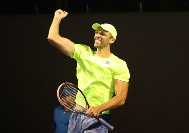 Karlovic Wins RG Clash For the Ages 