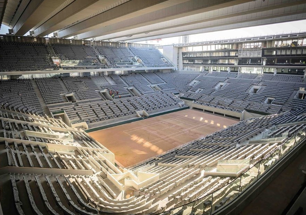 Watch: Roland Garros Roof  