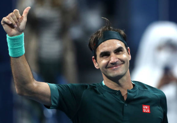 Watch: Federer Politely Reminds Fan to Social Distance 