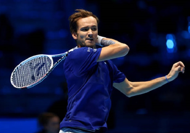 Medvedev Goes God Mode - Russian Wins 21 Straight Points to Finish off Coric in Dubai 