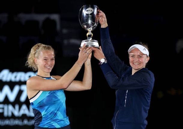 Krejcikova and Siniakova Top Hsieh and Mertens for WTA Finals Doubles Title 