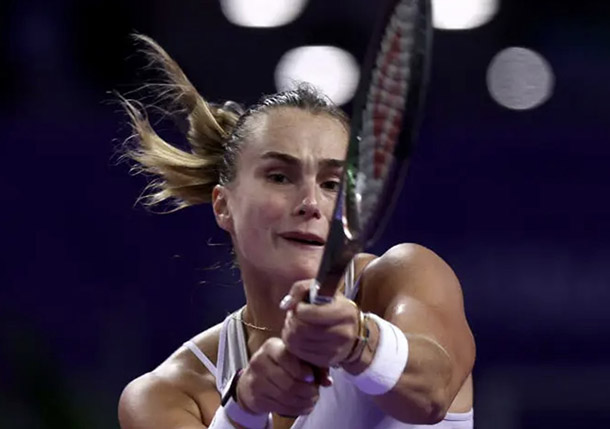 Sabalenka Storms into WTA Finals Title Match and Puts an End to Swiatek's Dominant 2022 