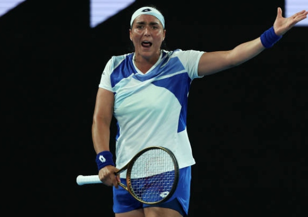 Vondrousova Upsets No. 2 Jabeur at Australian Open 