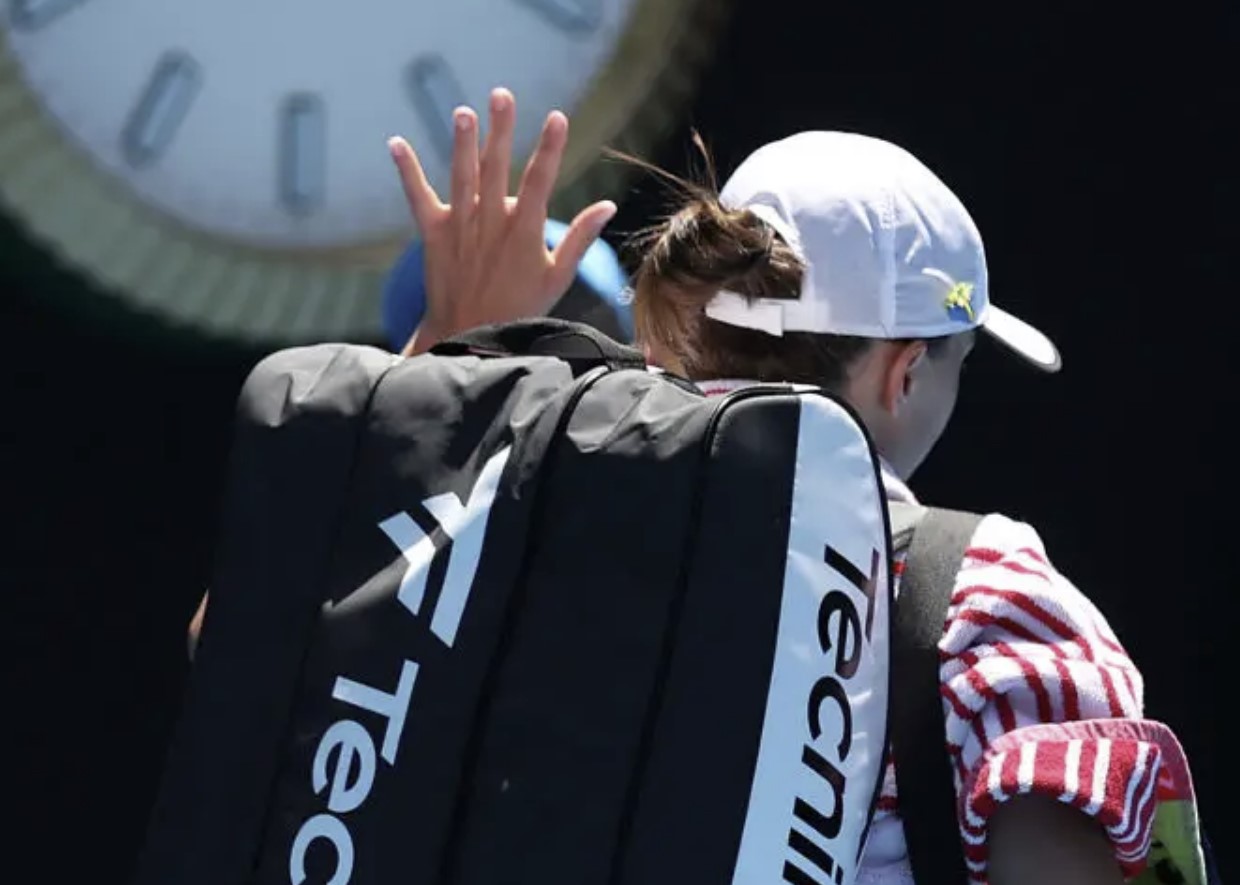 AO Day 7 Wrap: Top Seed Fallout Continues, Farewell to the Slam King! 