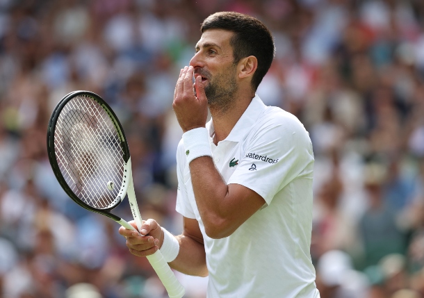 Djokovic Supports Wimbledon Change