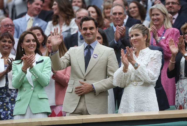 Watch: Federer Receives Rousing Ovation in Centre Court Return