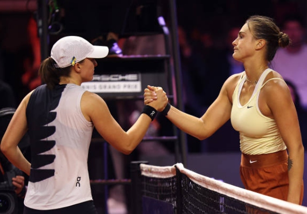 The No.1 Ranking is on the Line in Paris for Swiatek and Sabalenka 