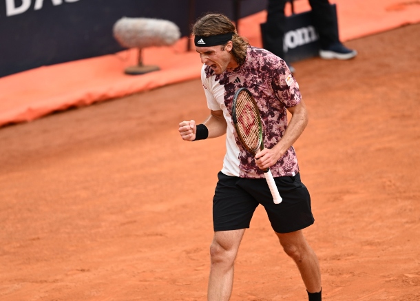 Tsitsipas Quiets Coric, Will Meet Medvedev in Rome Semifinals 