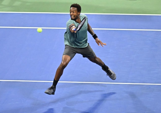 Monfils Clips Mannarino for First Semifinal of Season in Stockholm 
