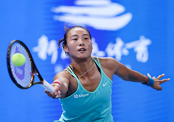 Zheng Qinwen Edges Past Krejcikova for Biggest Career Title in Zhengzhou 