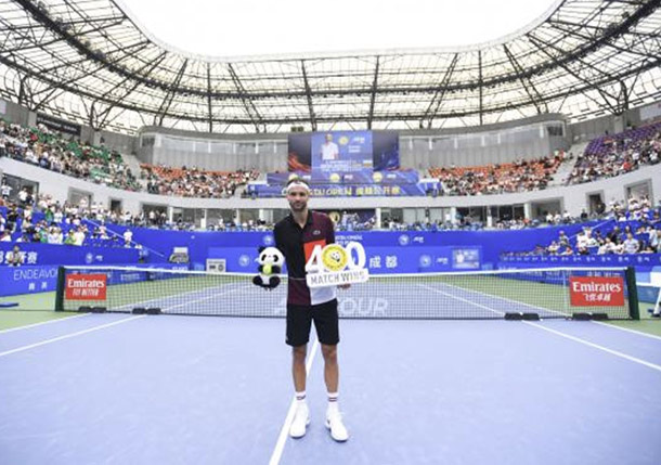 Dimitrov Notches 400th Career Win to Reach Chengdu's Last Eight 