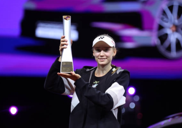 Rybakina Rolls To Eighth Career Title in Stuttgart 