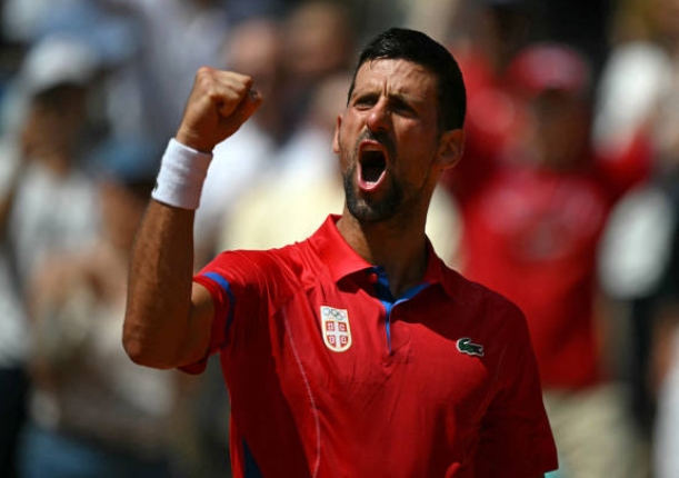 Djokovic Reaches Record Fourth Olympic QF vs. Tsitsipas 