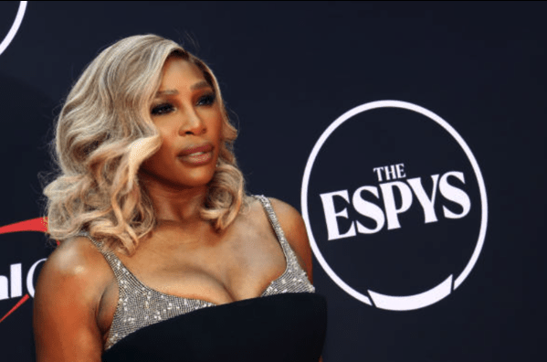 WATCH: Serena Hosts ESPYs, Sings for Sharapova, Calls Out Harrison Butker 