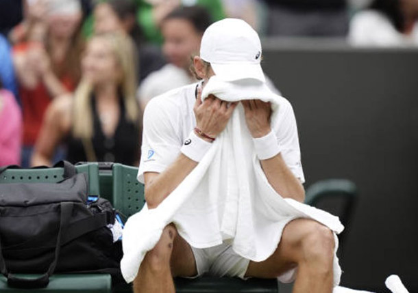 Hip Injury Knocks de Minaur out of Wimbledon, Djokovic Takes Walkover into Semifinals 