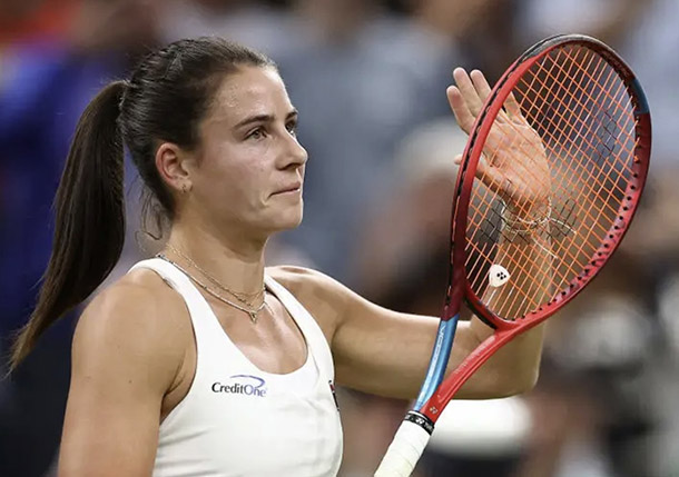 Emma Navarro Breaks Through at Wimbledon, Stunning Coco Gauff to Reach Quarterfinals 