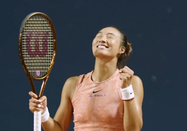 Zheng Qinwen Completes Palermo Title Defense, Defeating Muchova 