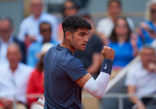 Arms Race: Alcaraz Whips Wolf in Commanding Roland Garros Return 