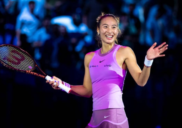 Winning Wave: Zheng Fights Into Final of WTA Finals 