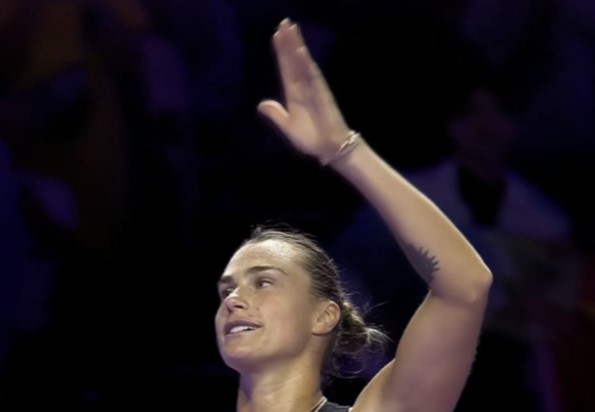 Sabalenka, Paolini Wrap Up Victories on Day 1 of WTA Finals 