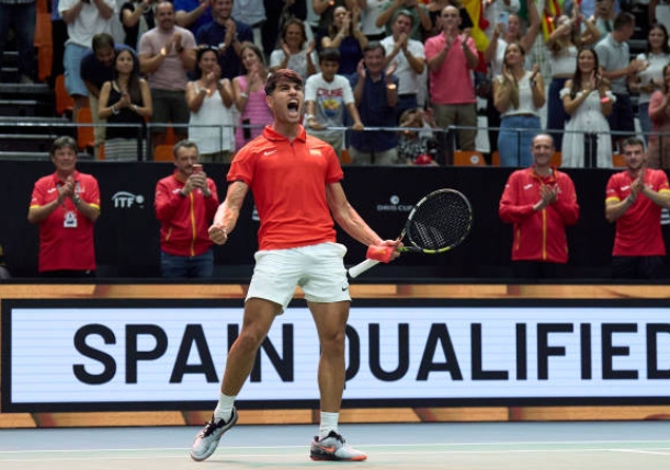 Revitalized Alcaraz Sends Spain into Davis Cup Final 8 