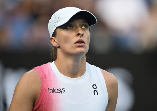 Swiatek Lists Two Reasons for Australian Open Defeat