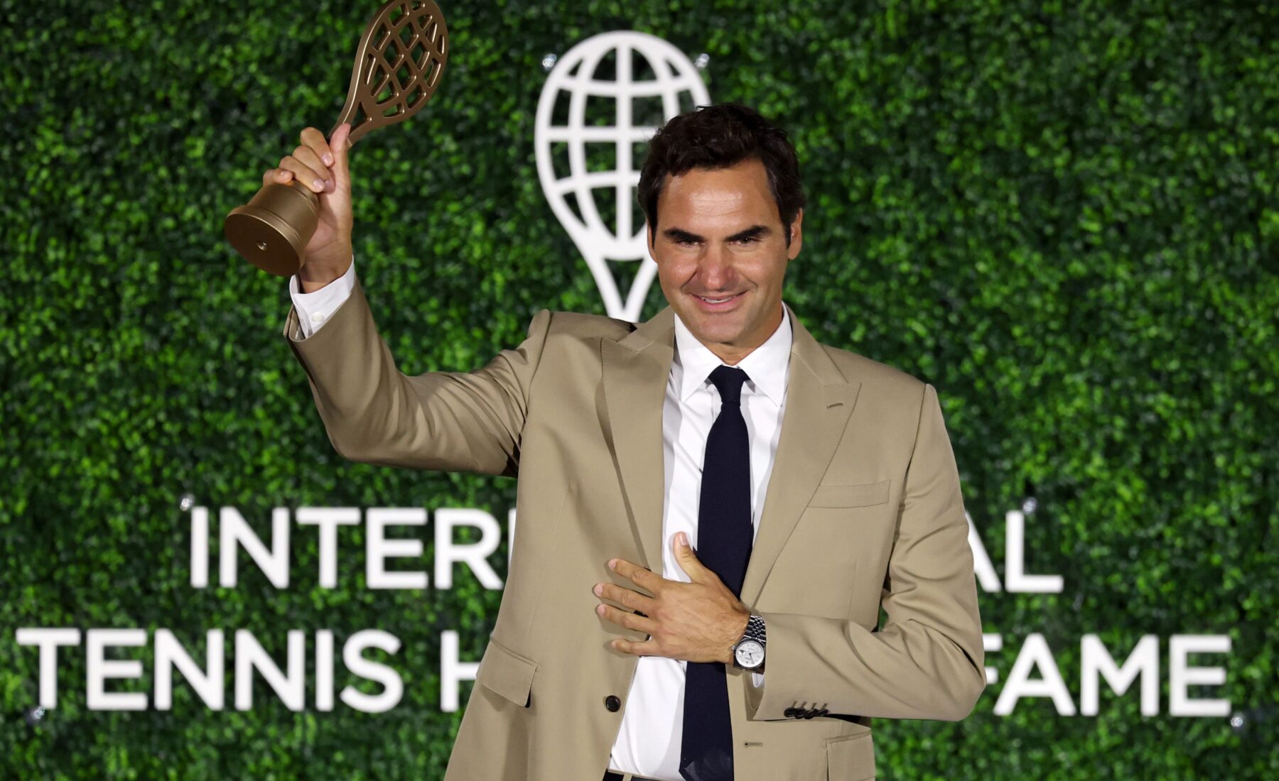 Hall Mark: Roger Federer and Mary Carillo Bring Joy and Tears to Hall of Fame