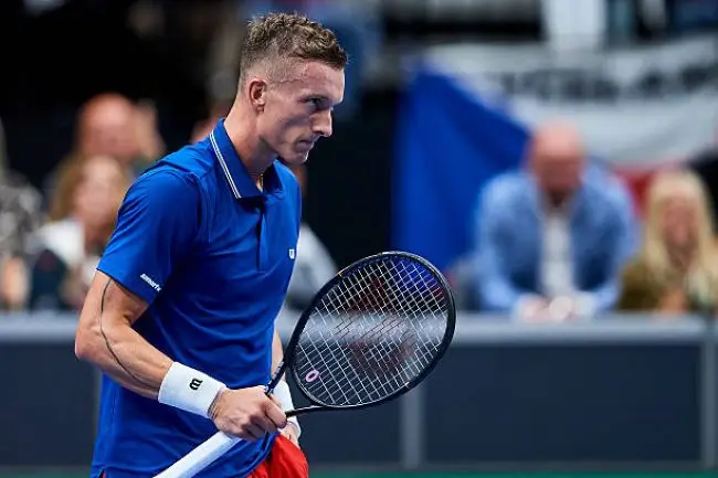 Lehecka and Mensik Break American Hearts Again, Lift Czechia to Davis Cup Final 8
