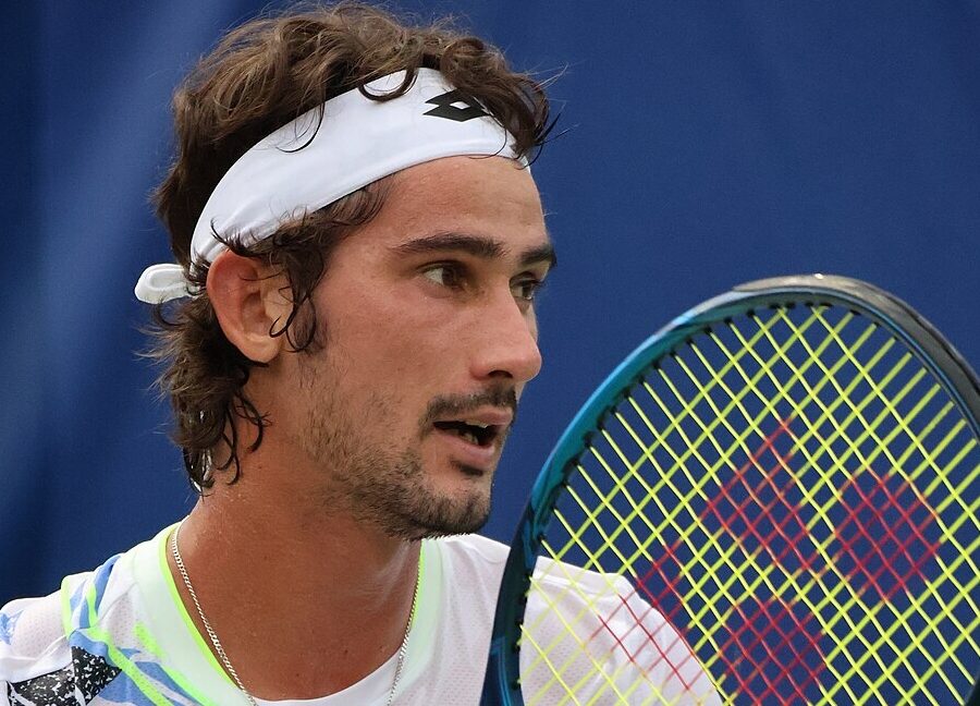 Qualifier Harris Topples Top-Seeded Vacherot for Chengdu Quarterfinals