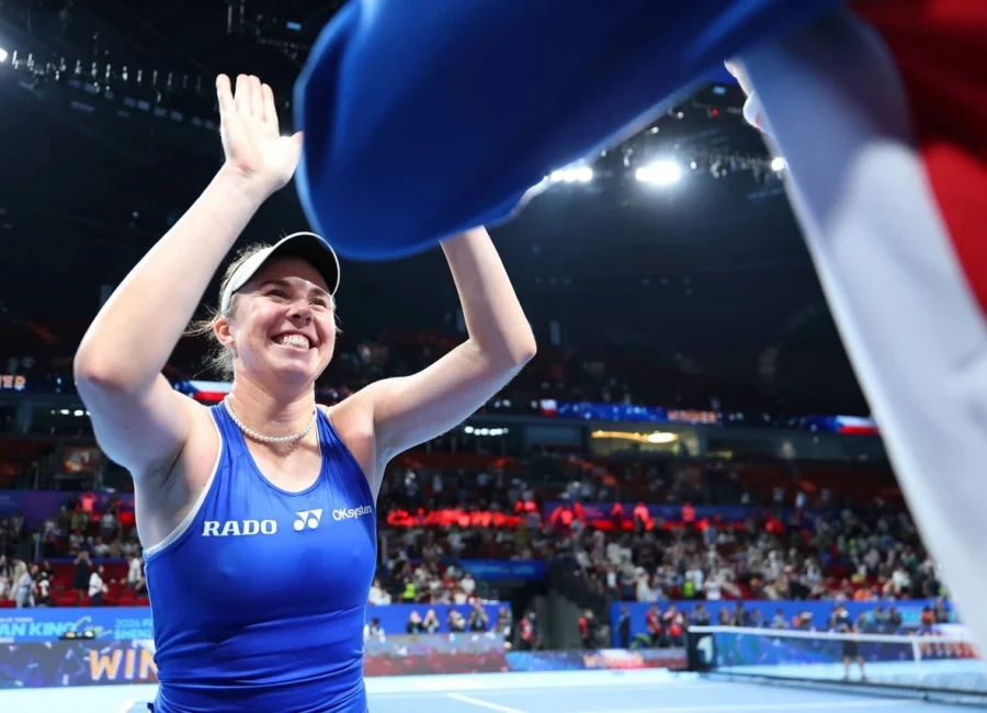 Noskova, Muchova Lift Czechia Over Ukraine for 12th Billie Jean King Cup Championship