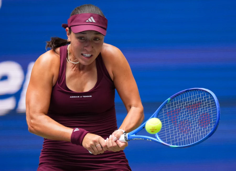Pegula Overcomes Sluggish Start and Fernandez for US Open Fourth Round