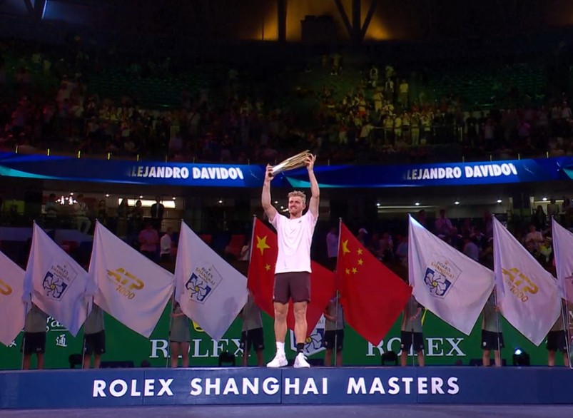 Davidovich Fokina Fights Off Jodar for Maiden Masters 1000 Crown in Shanghai